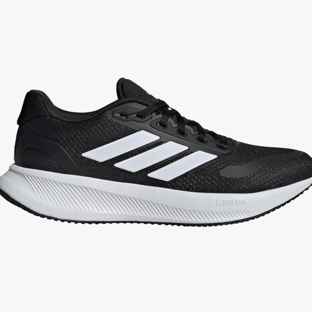 Cloudfoam Comfort Black and White Sneakers